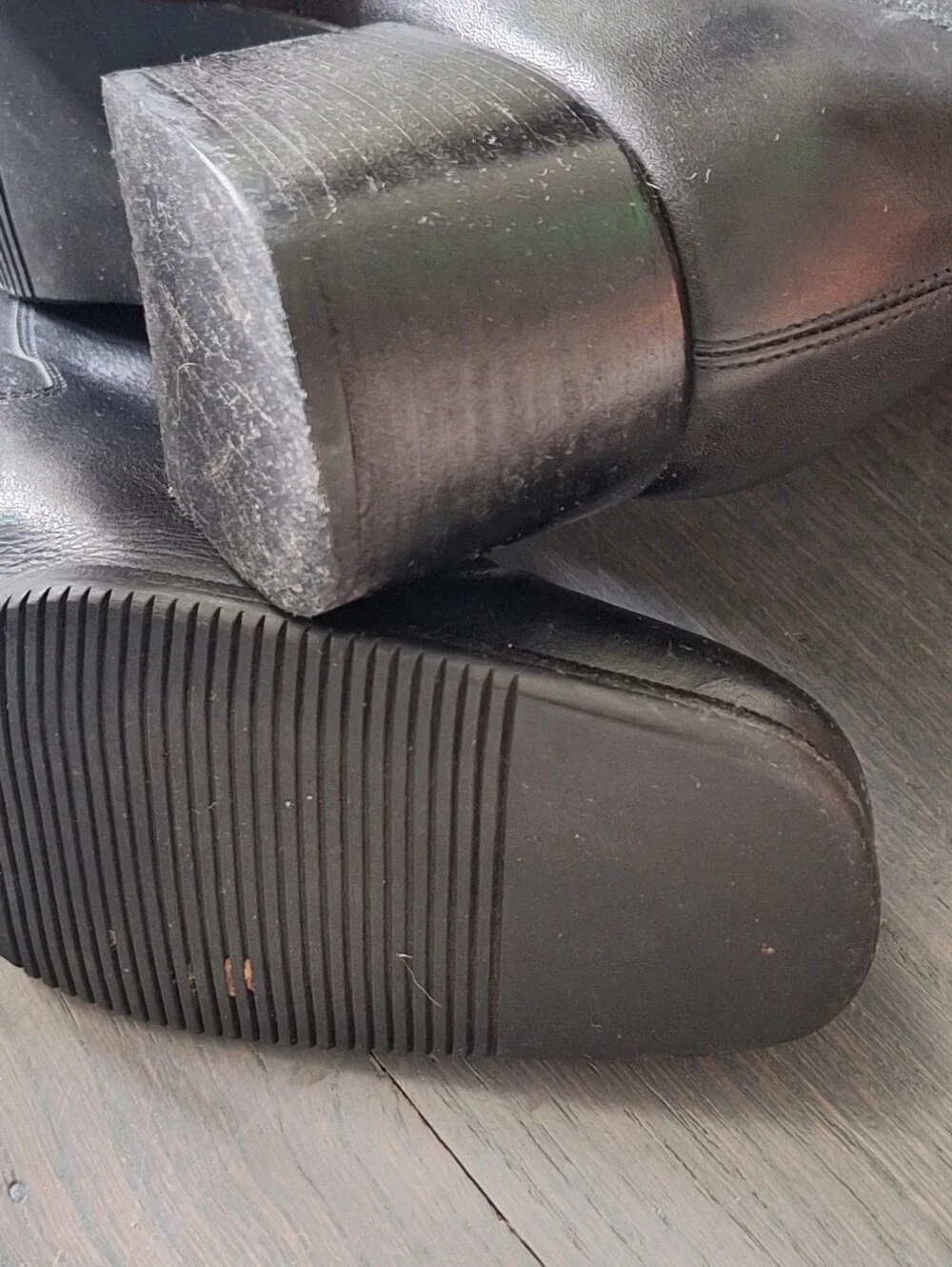 Salvatore Ferragamo Stacked Mid Heel Black Leather Booties Size 8.5 B